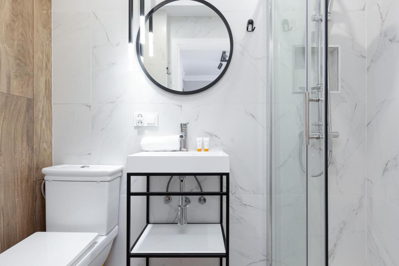 Metro Marymont Apartment By Noclegi Renters Varšava Exteriér fotografie